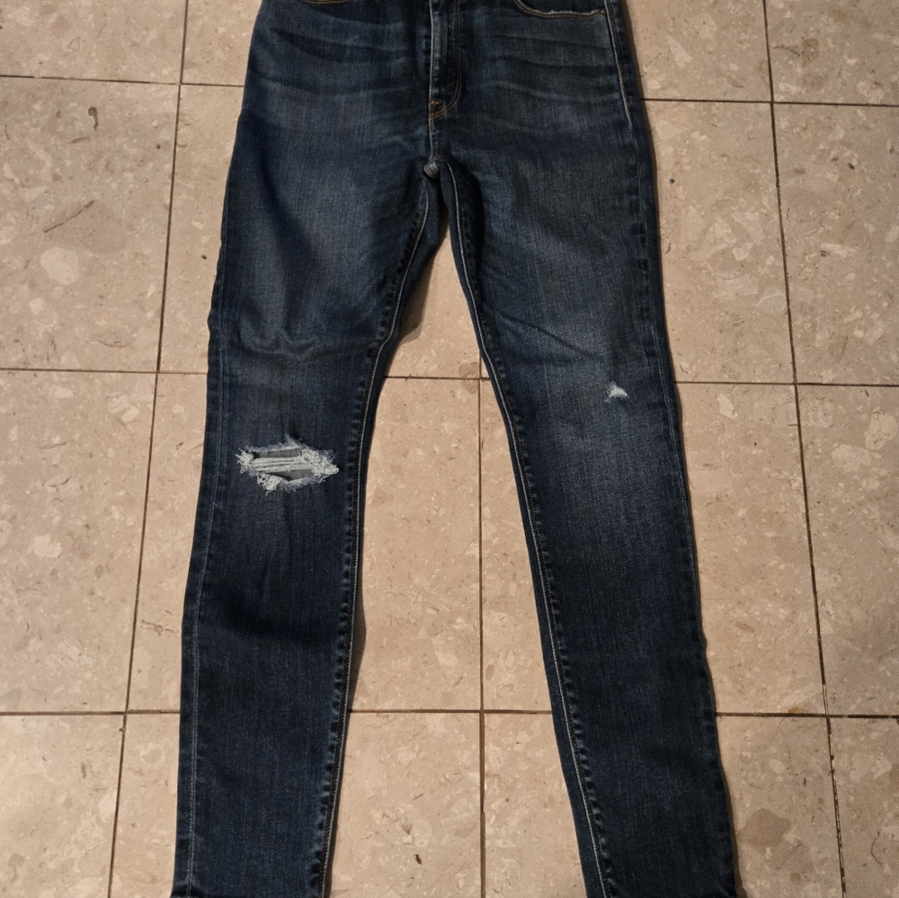 NWT Women's Hudson Barbara Super Skinny Distressed Jeans 27